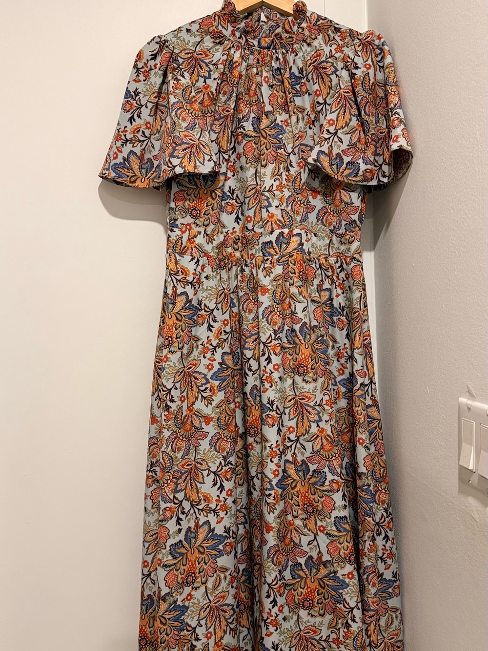 julia jordan Floral Maxi Dress in Light Blue, Orange and Navy